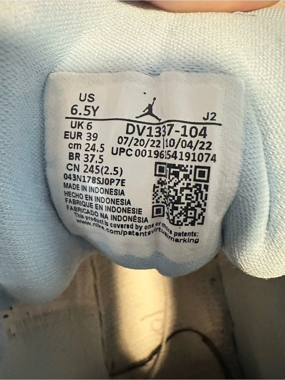 Jordan Kids High-Top Sneakers in Light Blue, White & Black